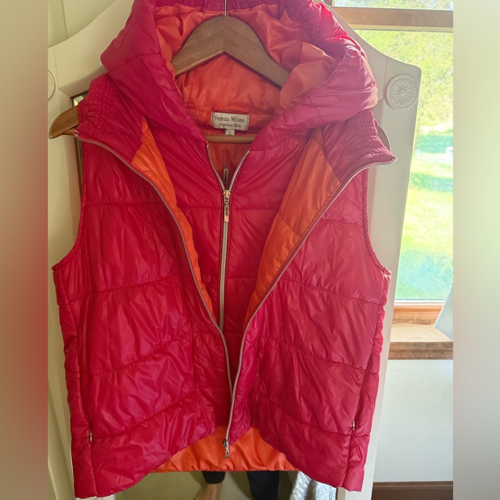 Italian puffer vest; size XL hot pink/orange; double zip
